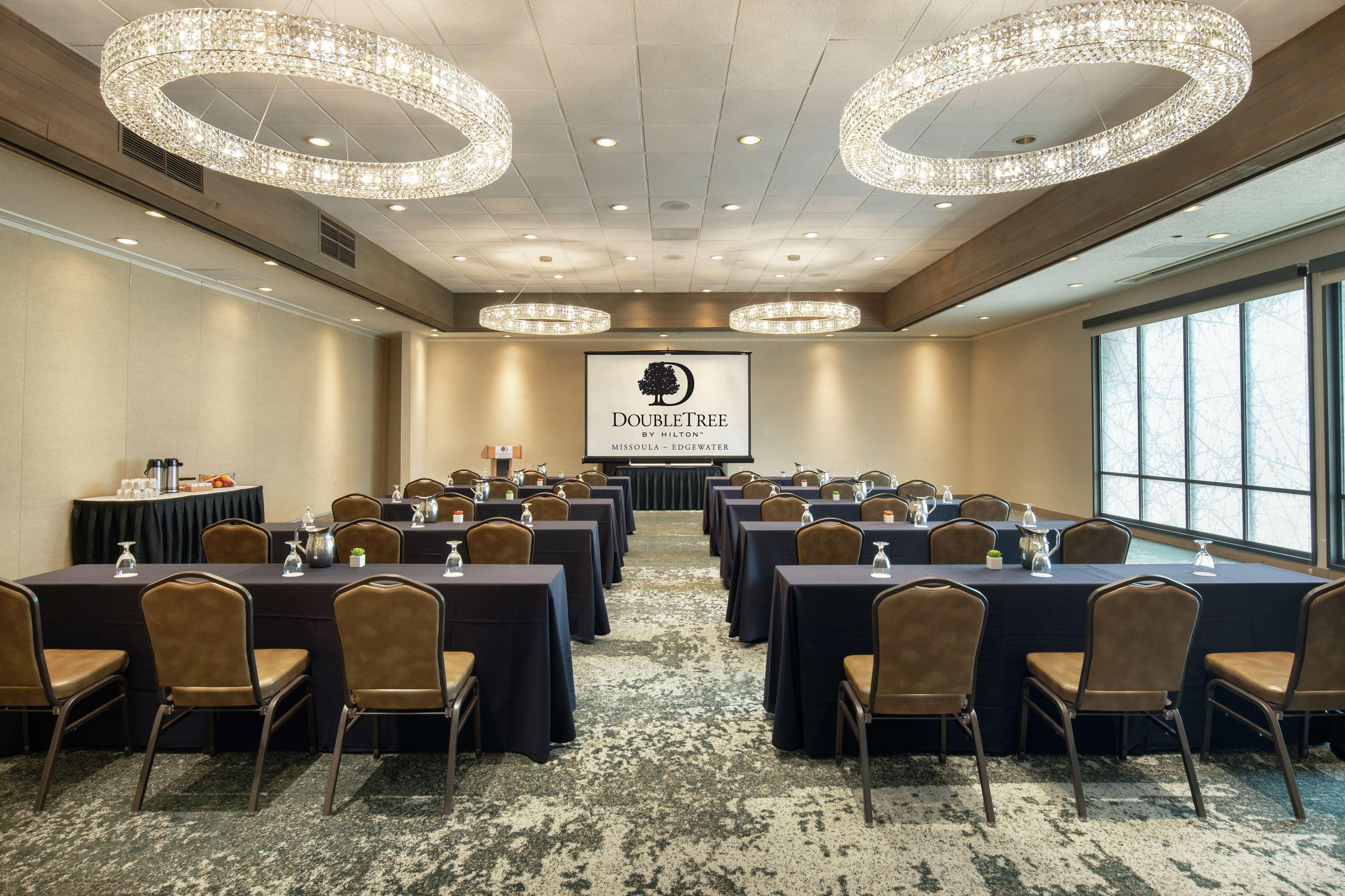Hotel Doubletree By Hilton Missoula Edgewater Esterno foto