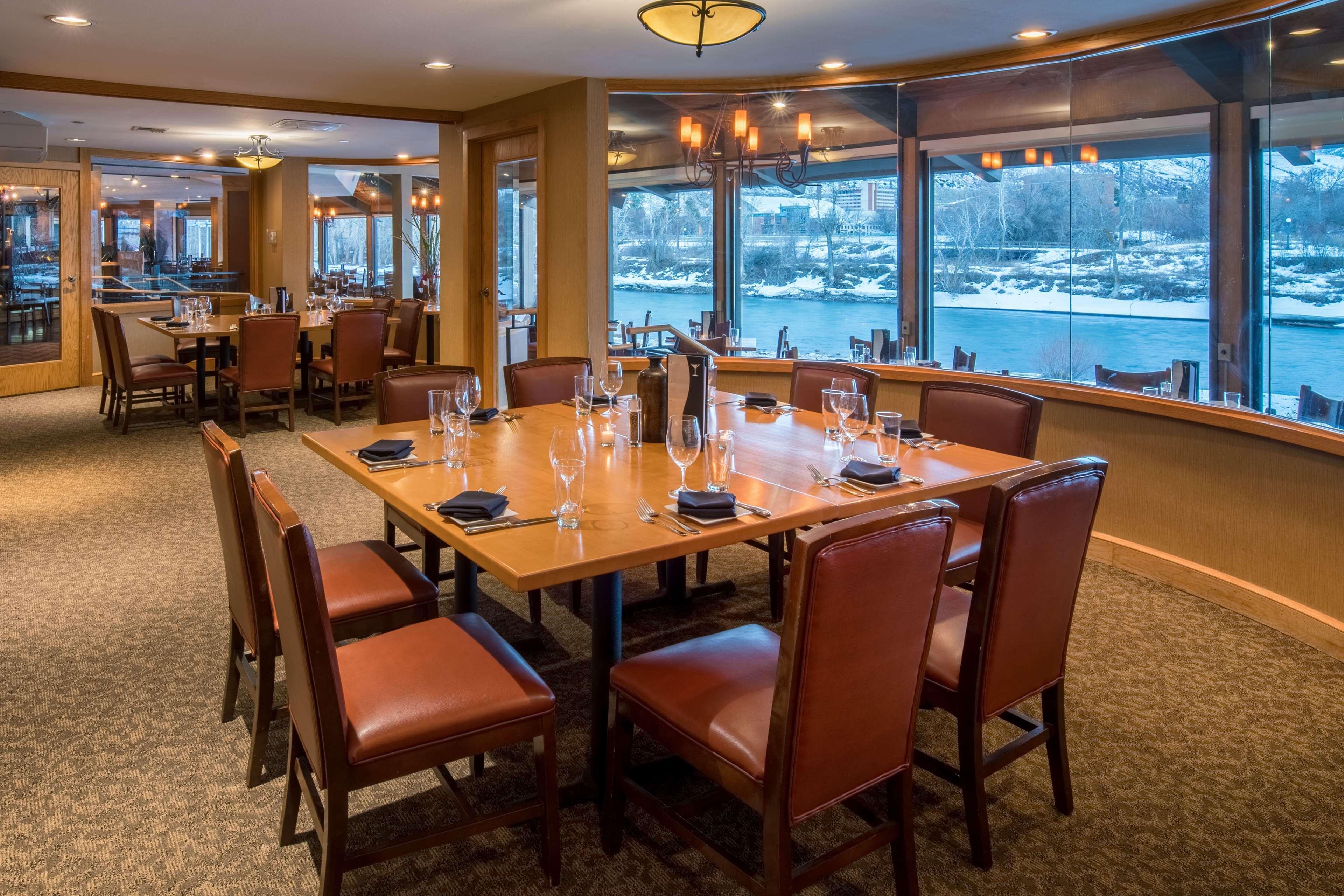 Hotel Doubletree By Hilton Missoula Edgewater Esterno foto