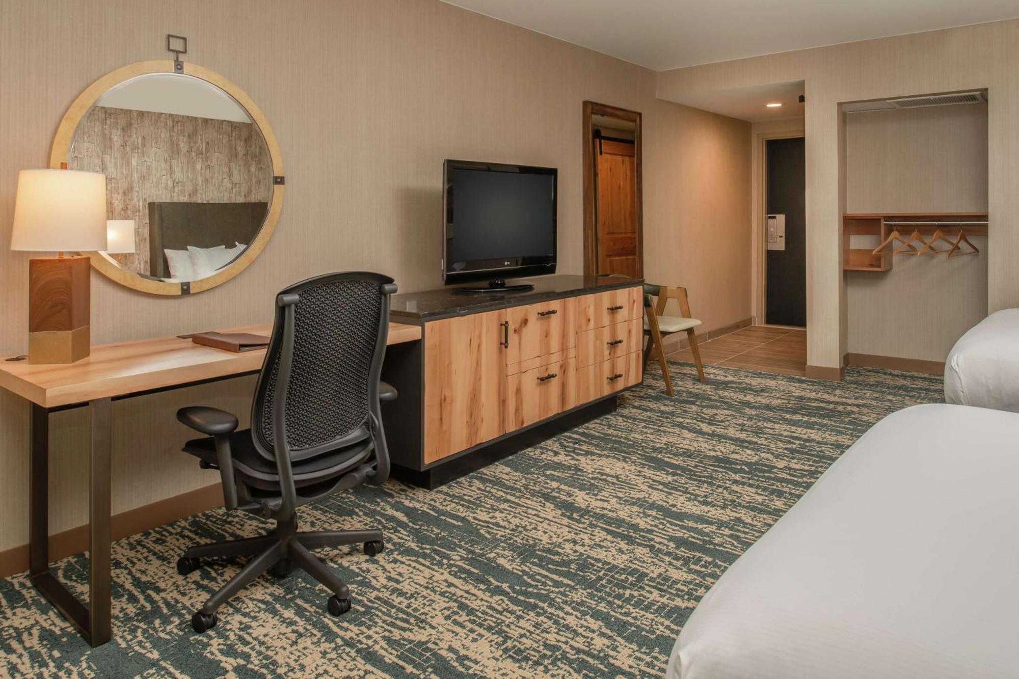 Hotel Doubletree By Hilton Missoula Edgewater Esterno foto